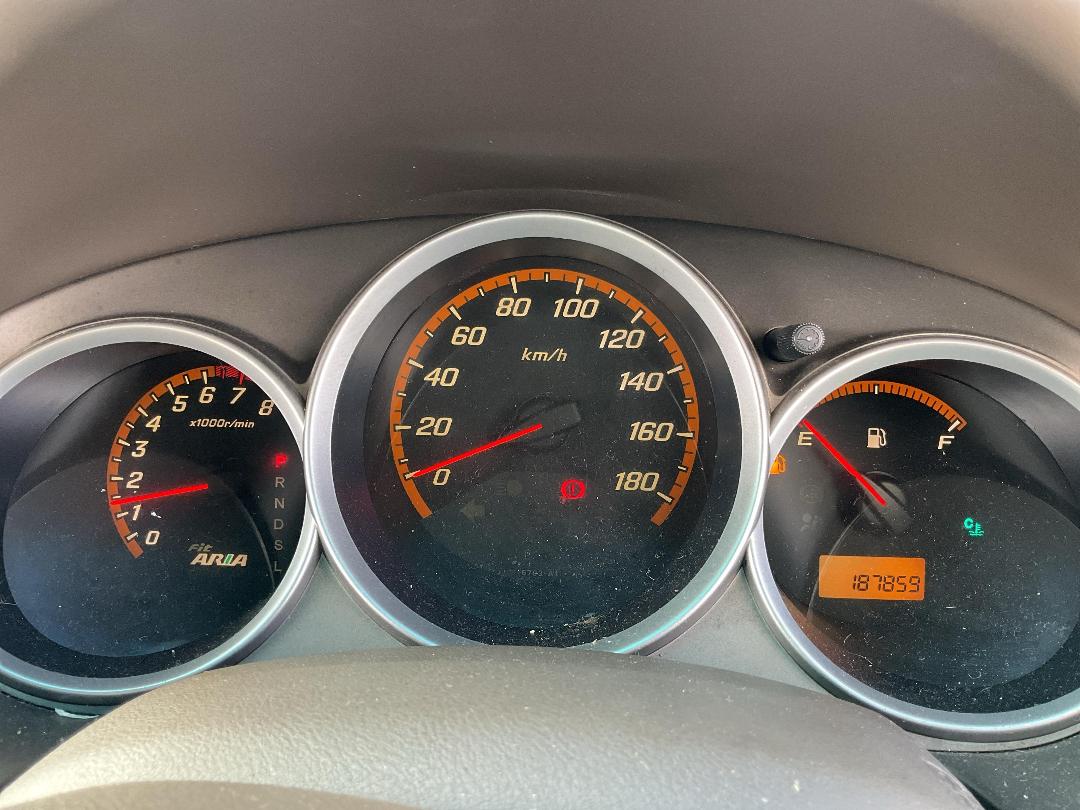 Photo '8' of Honda FIT Aria