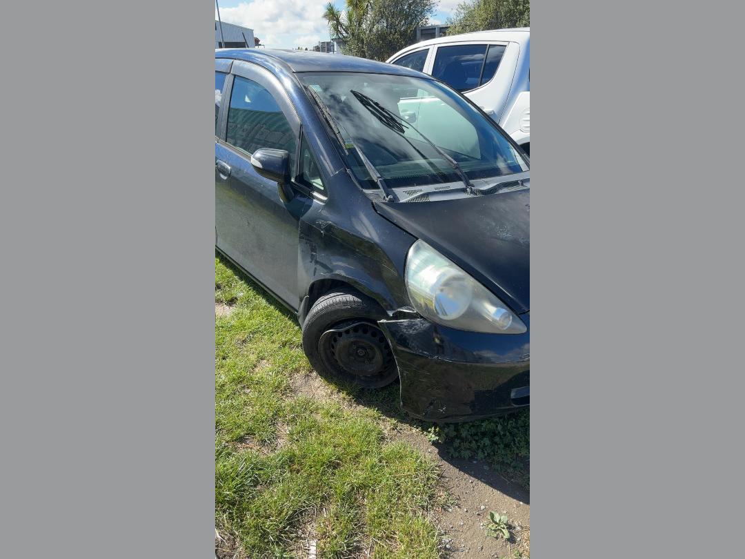 Photo '2' of Honda FIT Photo '2' of Honda FIT