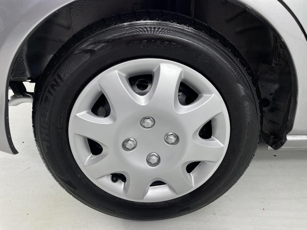 Photo '12' of Honda FIT Photo '12' of Honda FIT