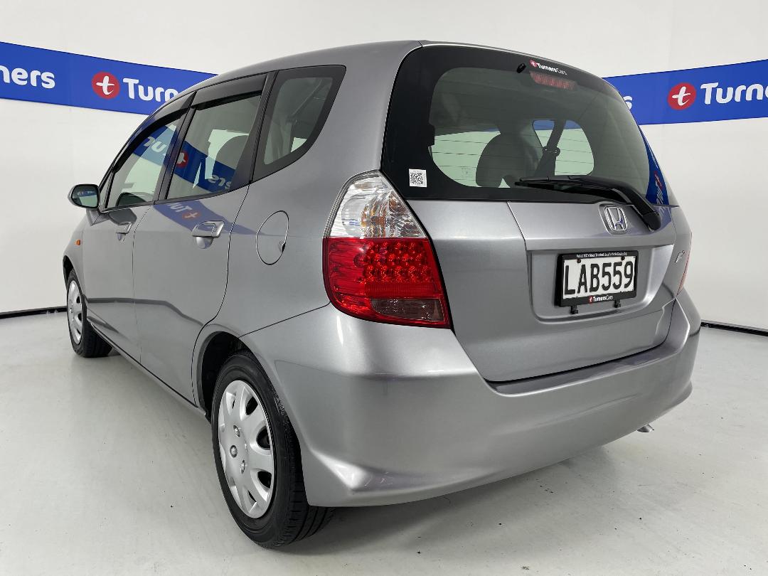 Photo '5' of Honda FIT Photo '5' of Honda FIT