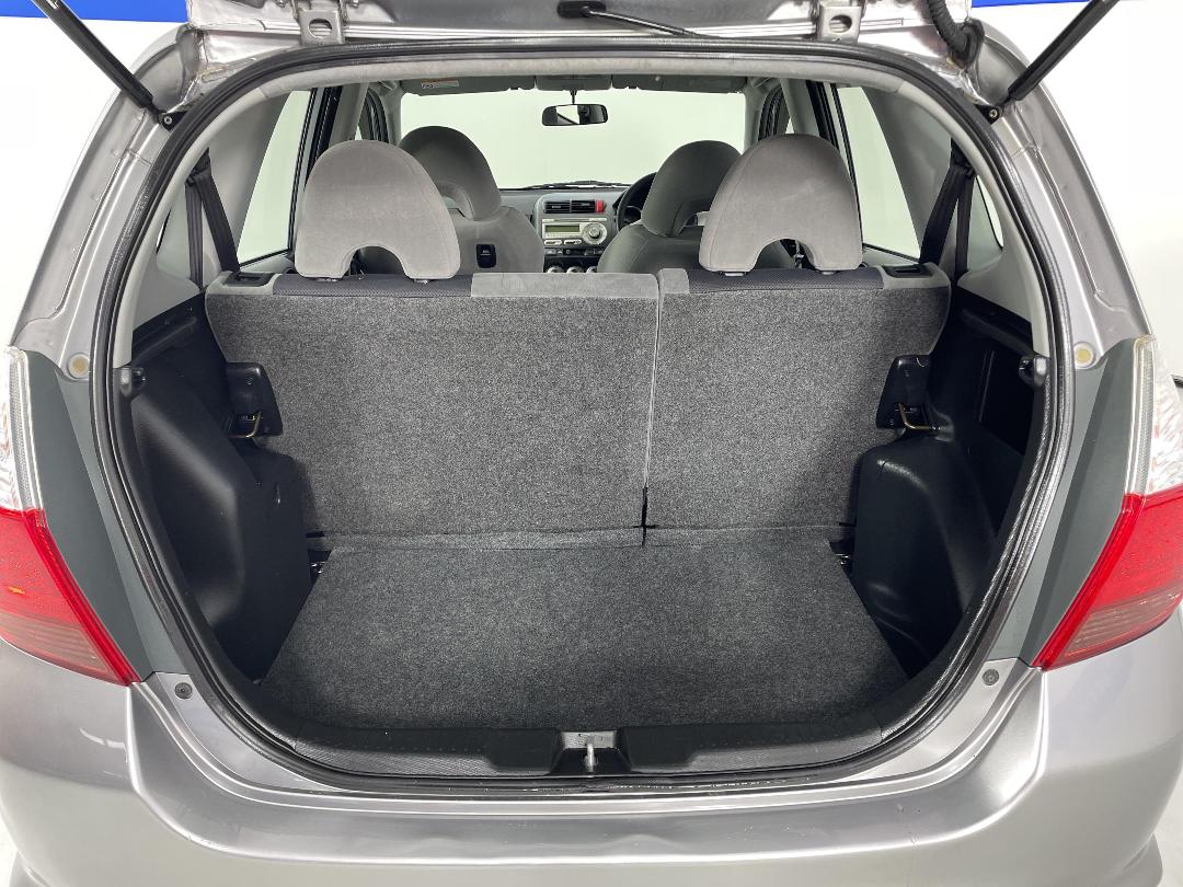 Photo '14' of Honda FIT Photo '14' of Honda FIT