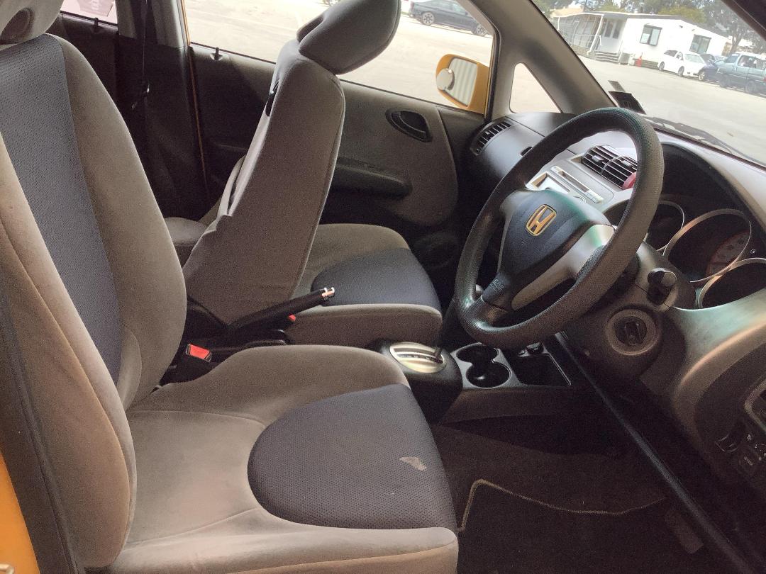 Photo '9' of Honda FIT Photo '9' of Honda FIT