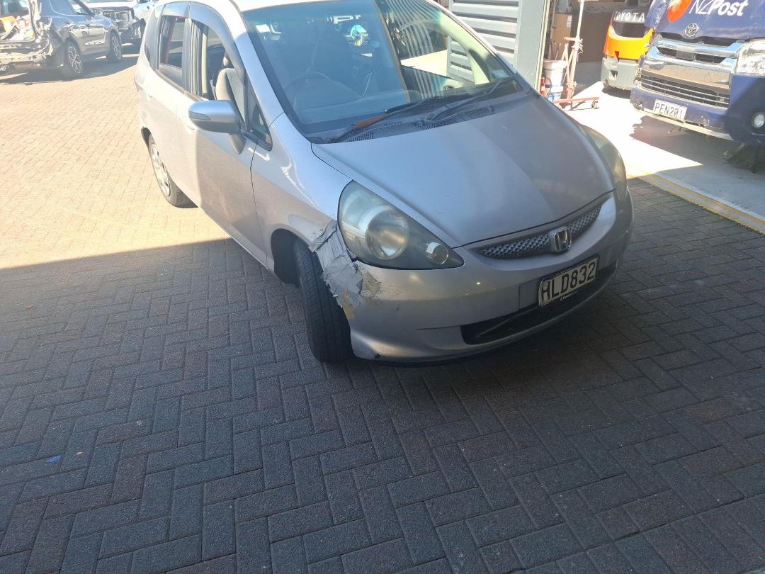 Photo '2' of Honda FIT