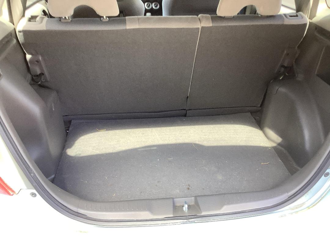 Photo '5' of Honda FIT Photo '5' of Honda FIT