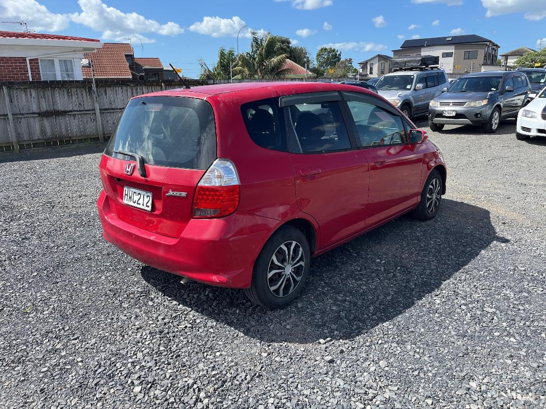 Photo '5' of Honda FIT Photo '5' of Honda FIT