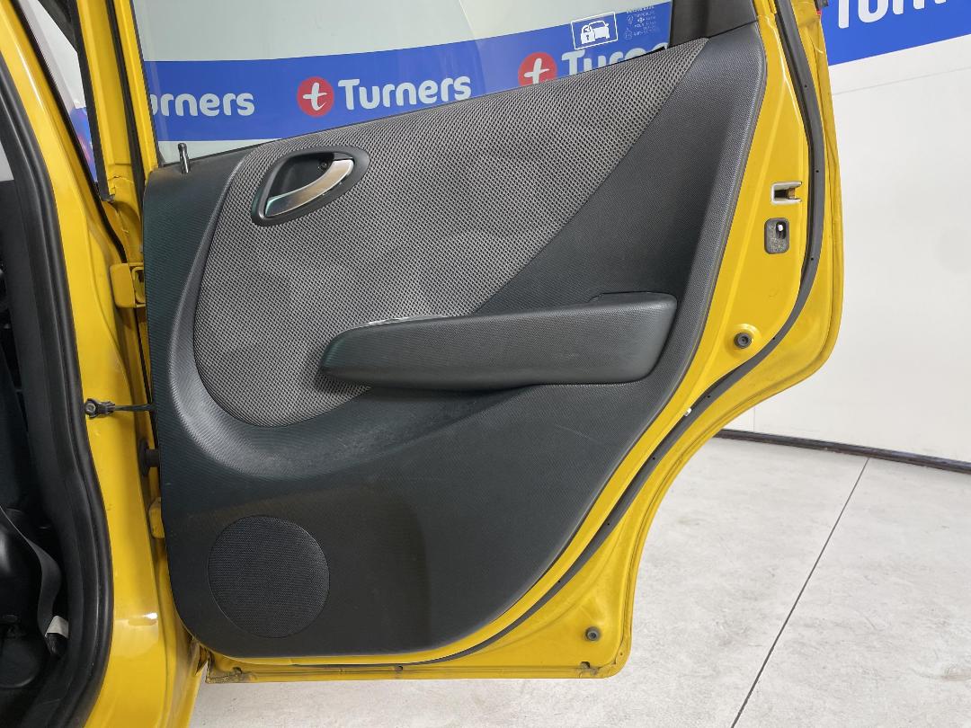 Photo '17' of Honda FIT 1500 Photo '17' of Honda FIT 1500