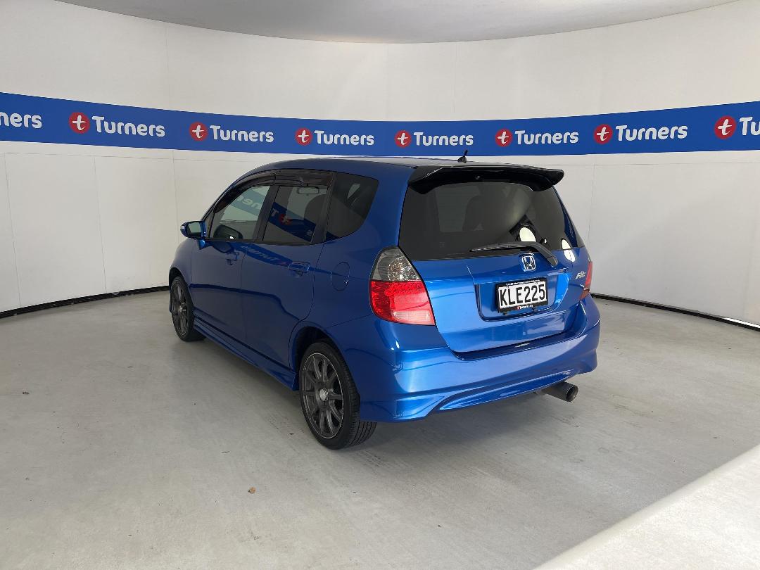 Photo '5' of Honda FIT Photo '5' of Honda FIT