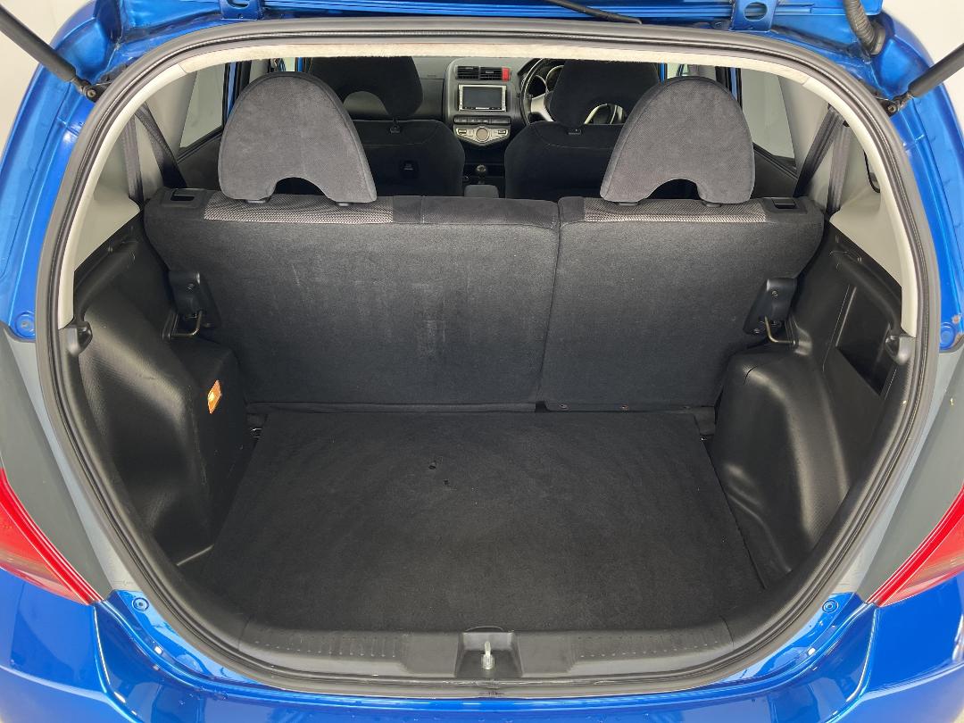 Photo '14' of Honda FIT Photo '14' of Honda FIT