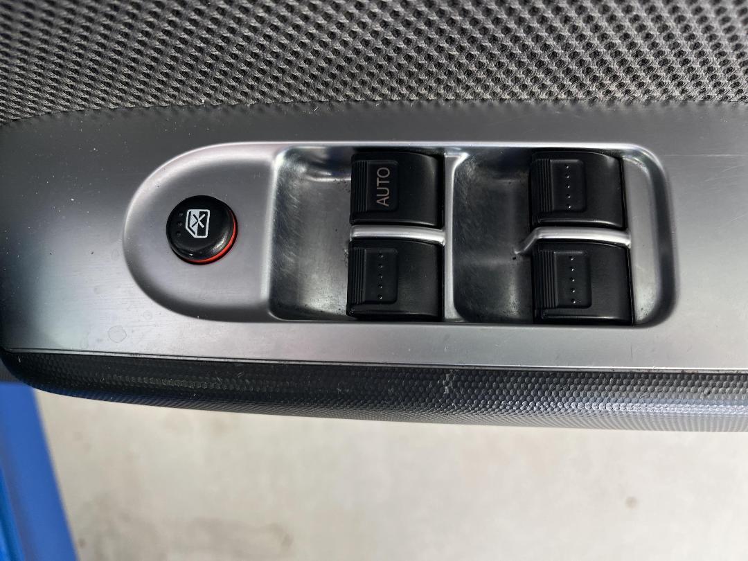 Photo '24' of Honda FIT Photo '24' of Honda FIT