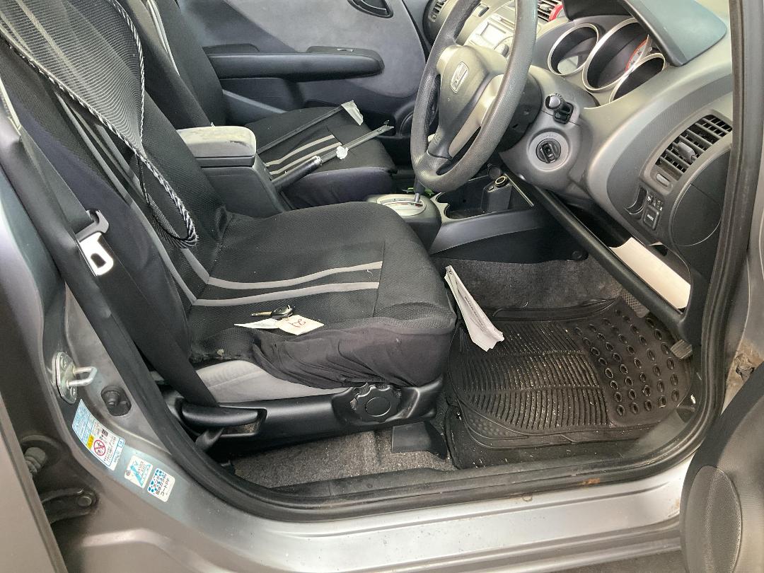 Photo '21' of Honda FIT