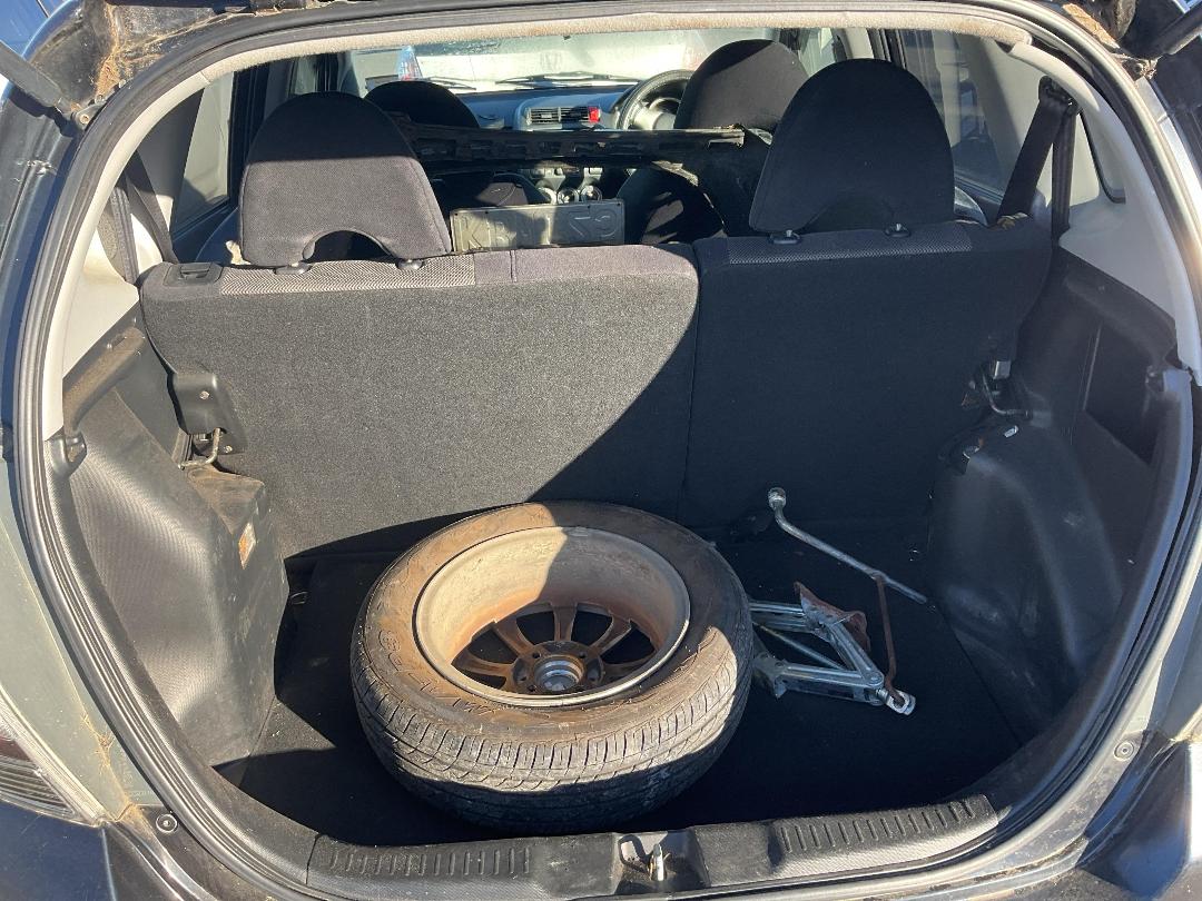 Photo '6' of Honda FIT