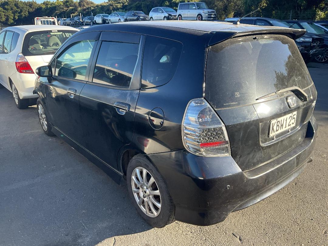 Photo '3' of Honda FIT