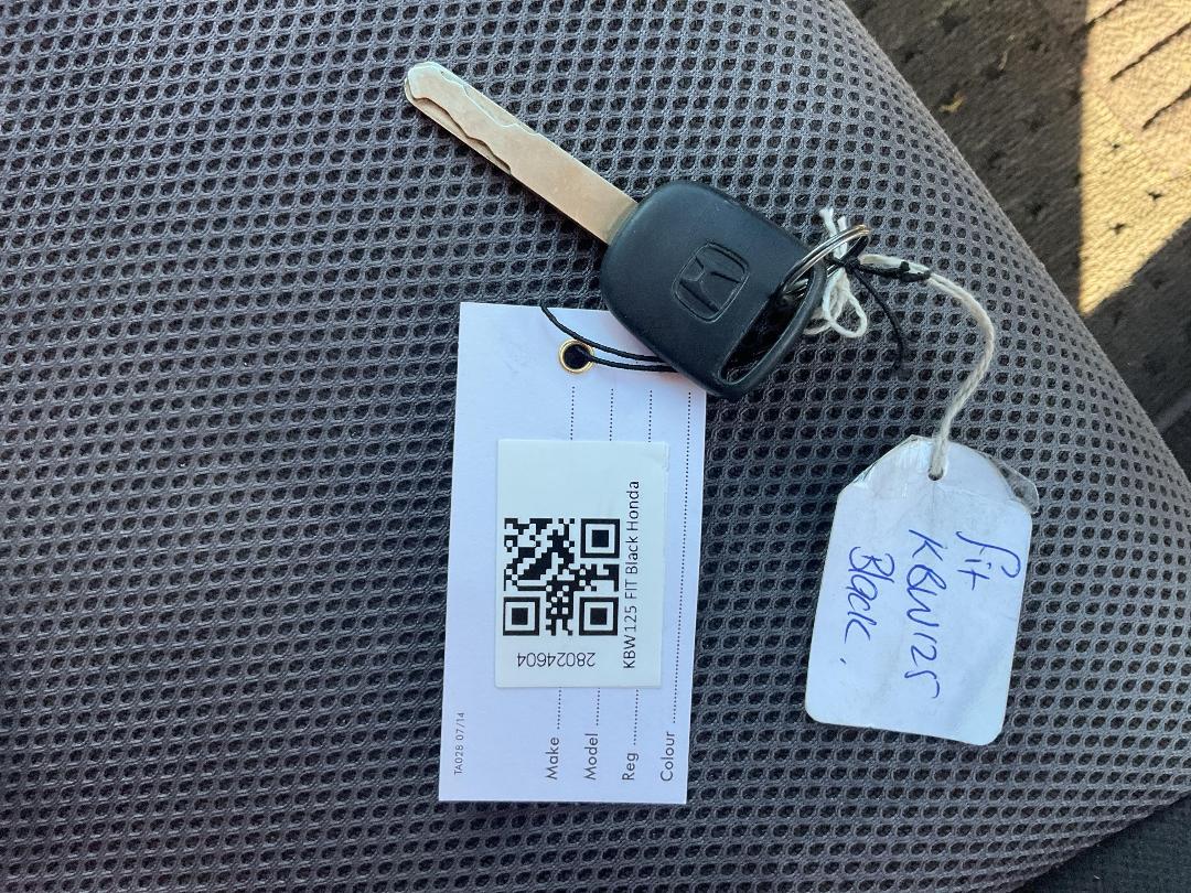 Photo '15' of Honda FIT