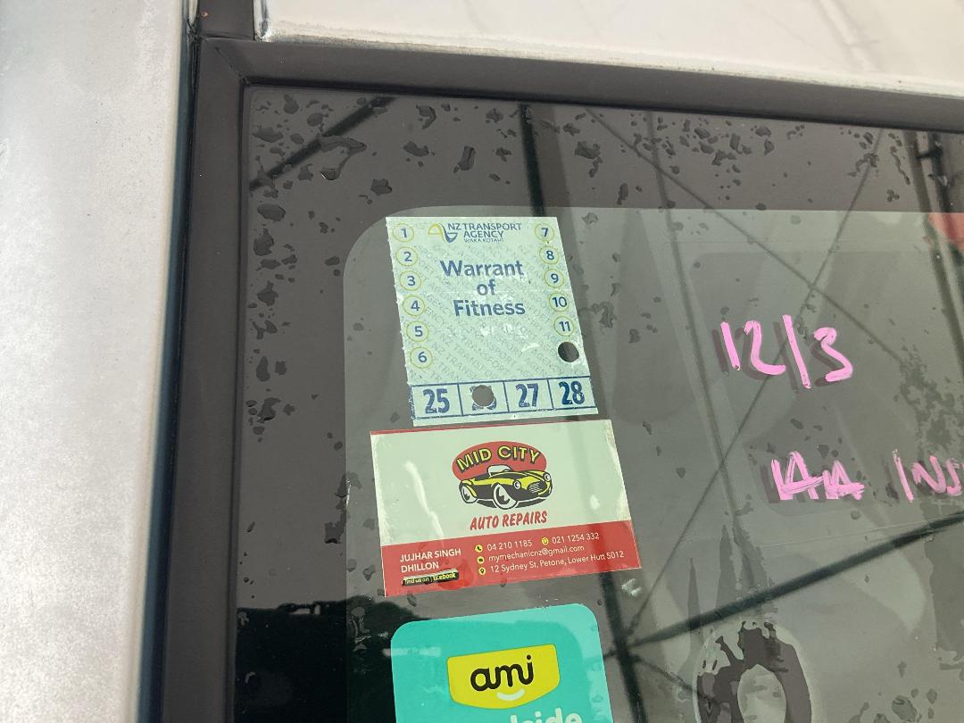 Photo '12' of Honda FIT