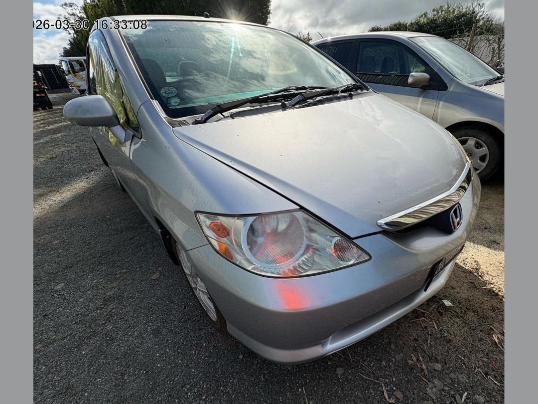 Photo '6' of Honda FIT Aria 1500 Photo '6' of Honda FIT Aria 1500