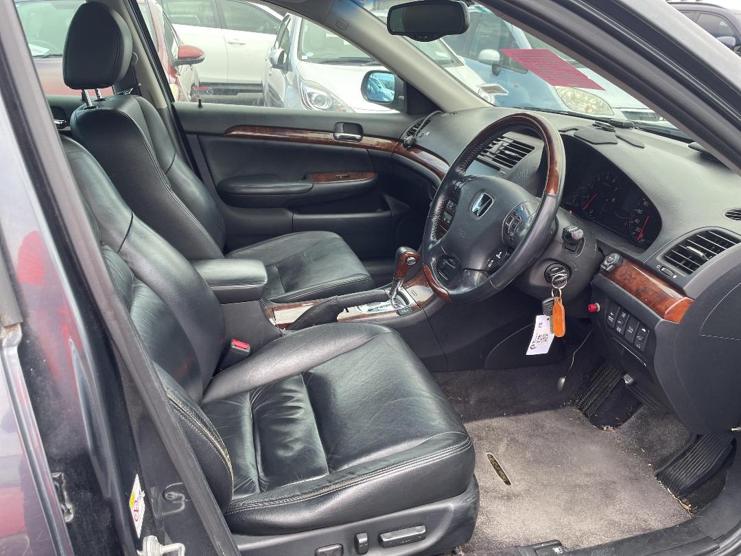 Photo '9' of Honda Inspire