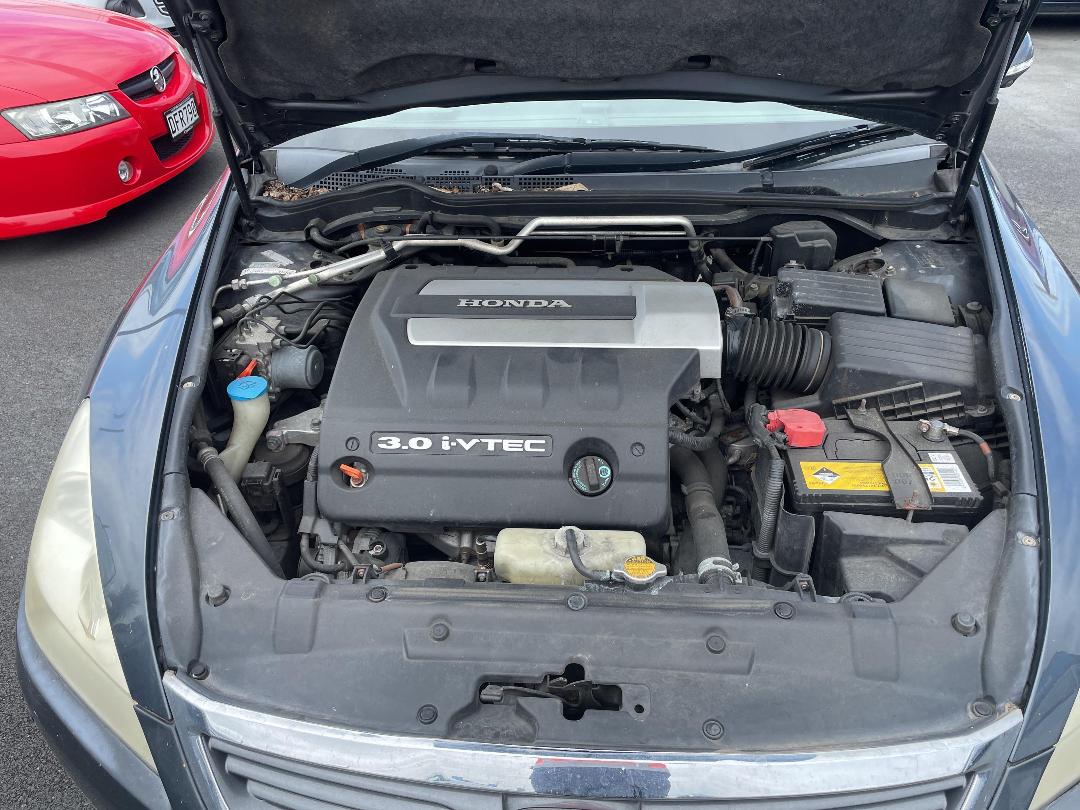 Photo '2' of Honda Inspire