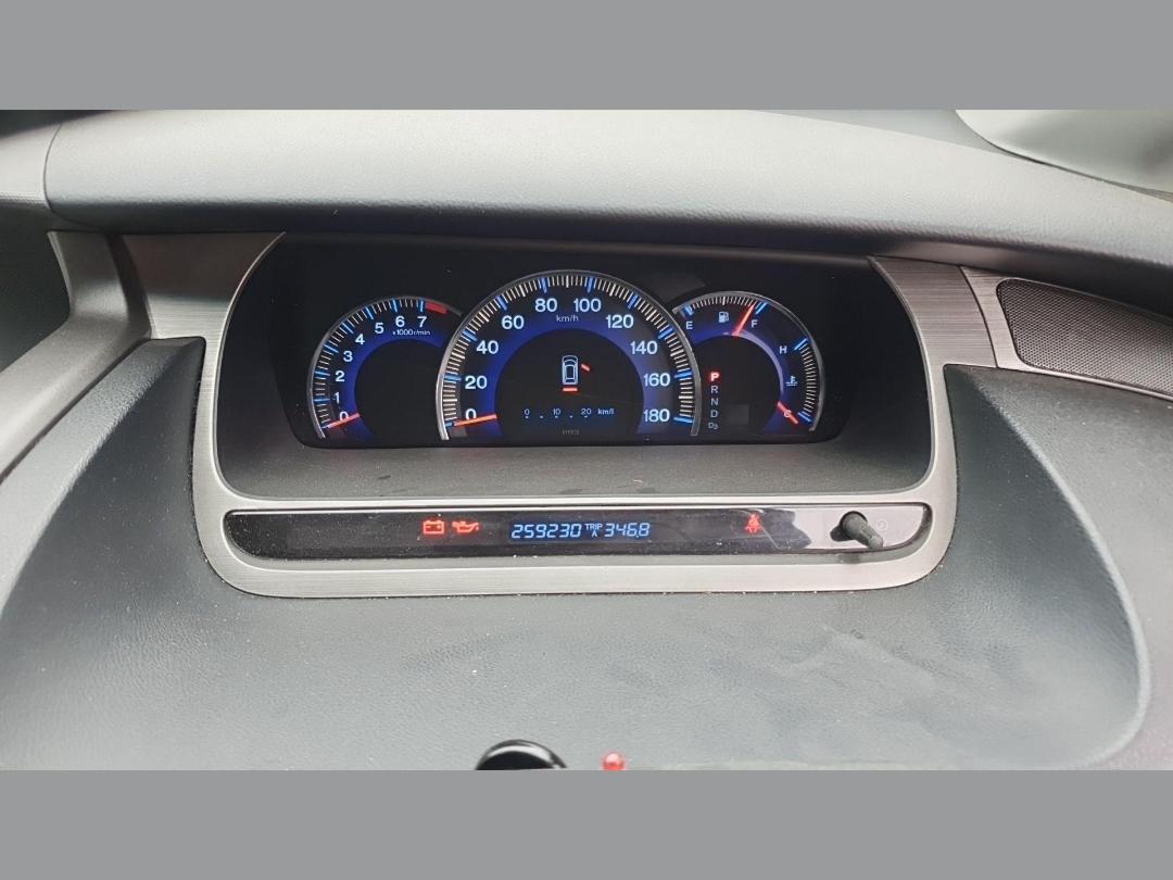 Photo '8' of Honda Odyssey