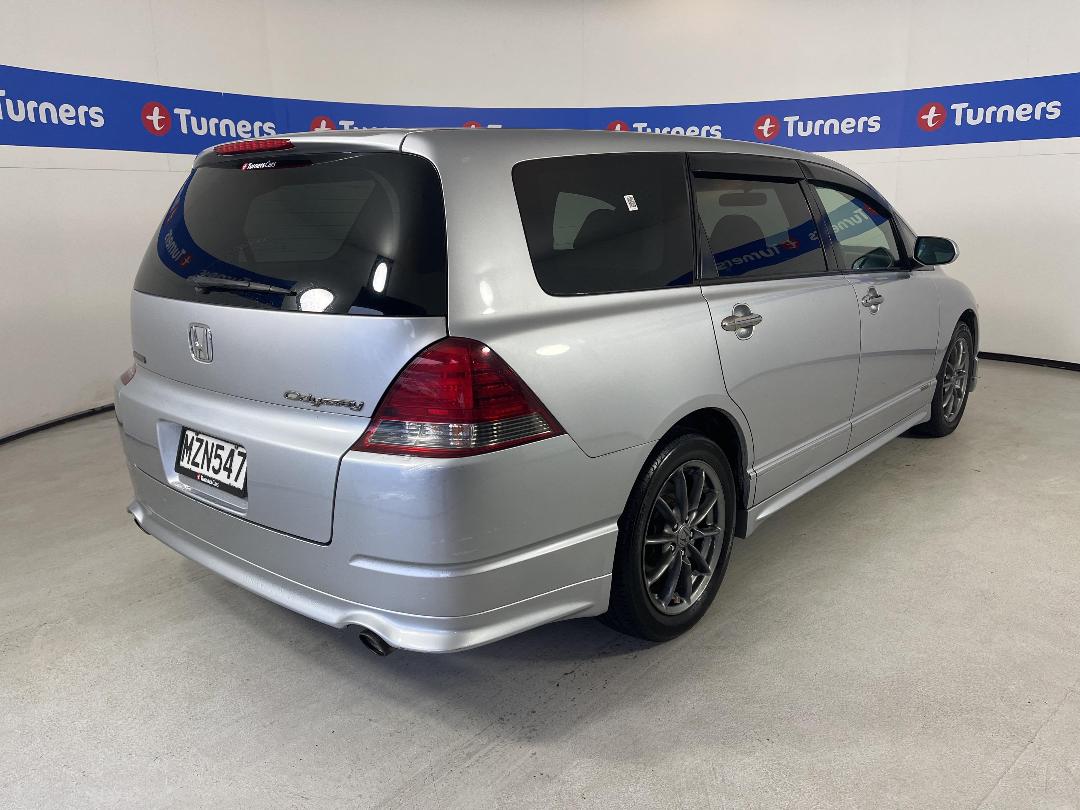 Photo '7' of Honda Odyssey