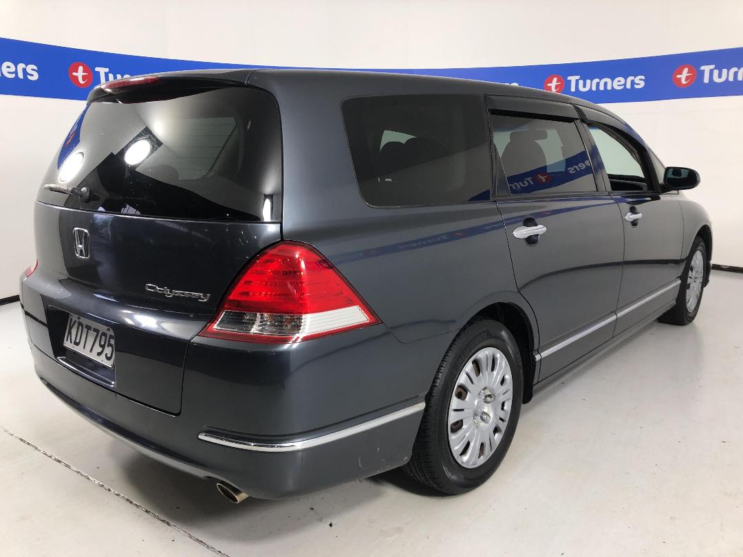 Photo '7' of Honda Odyssey