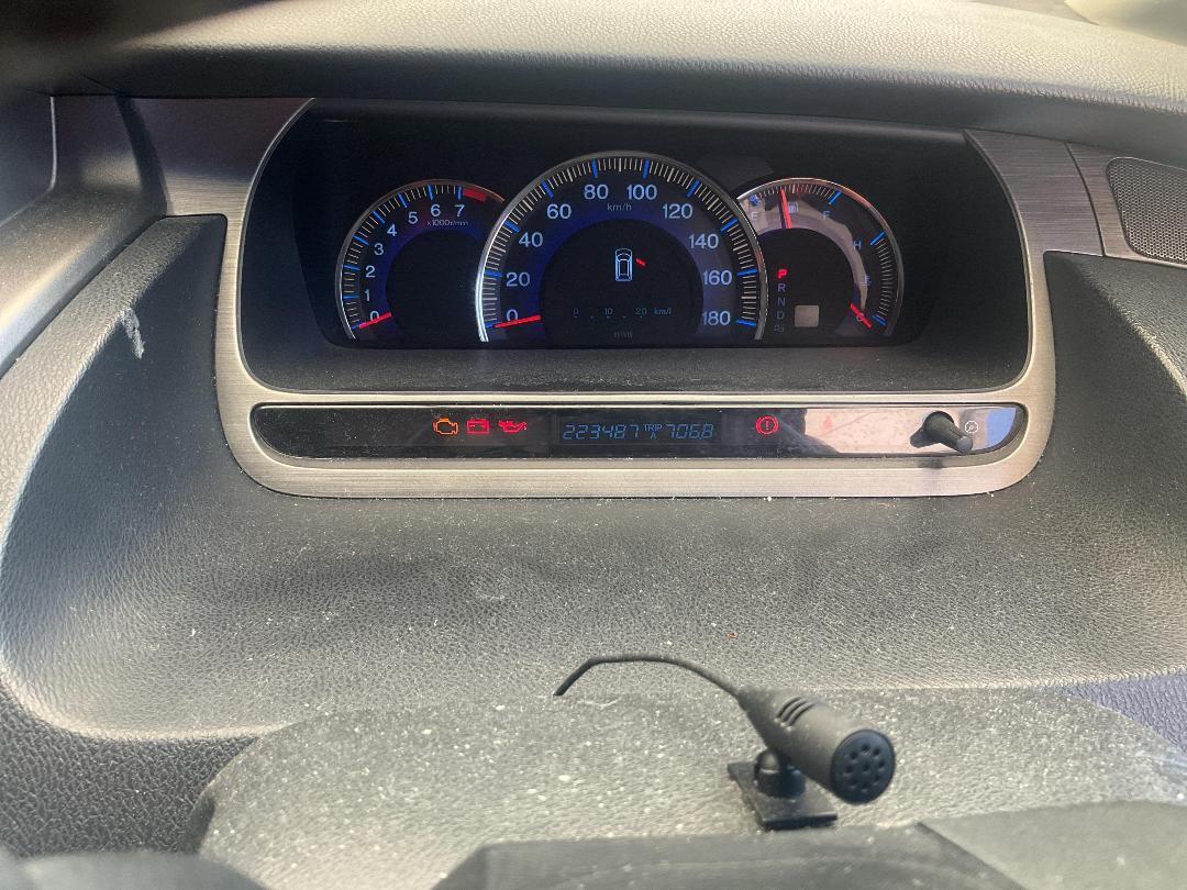 Photo '8' of Honda Odyssey