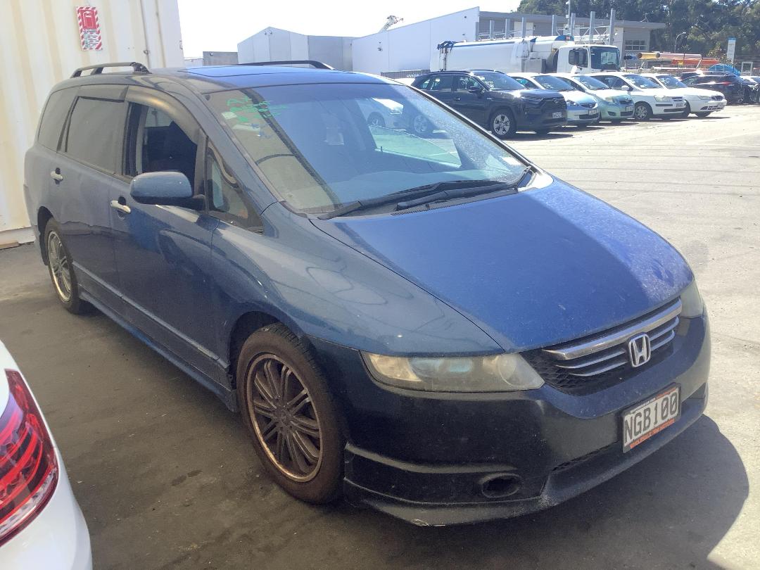 Photo '3' of Honda Odyssey Absolute Photo '3' of Honda Odyssey Absolute