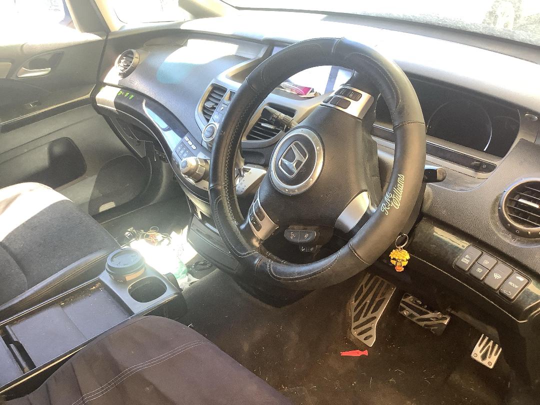 Photo '12' of Honda Odyssey Absolute Photo '12' of Honda Odyssey Absolute