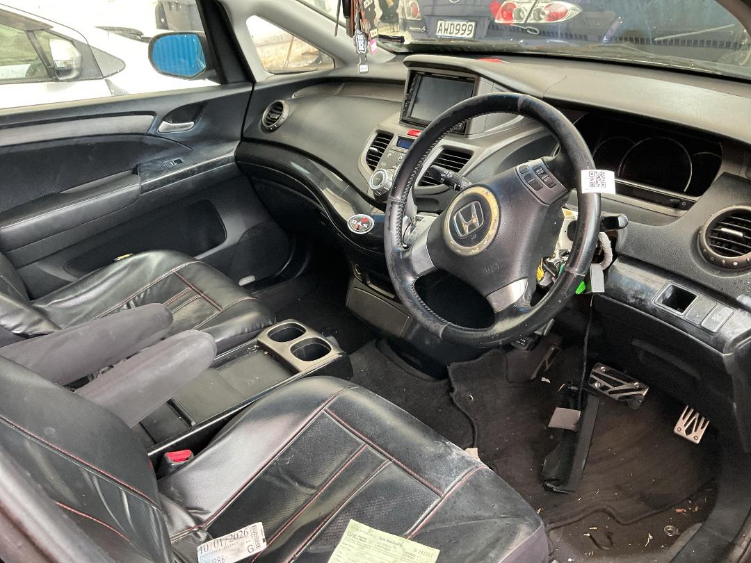 Photo '8' of Honda Odyssey