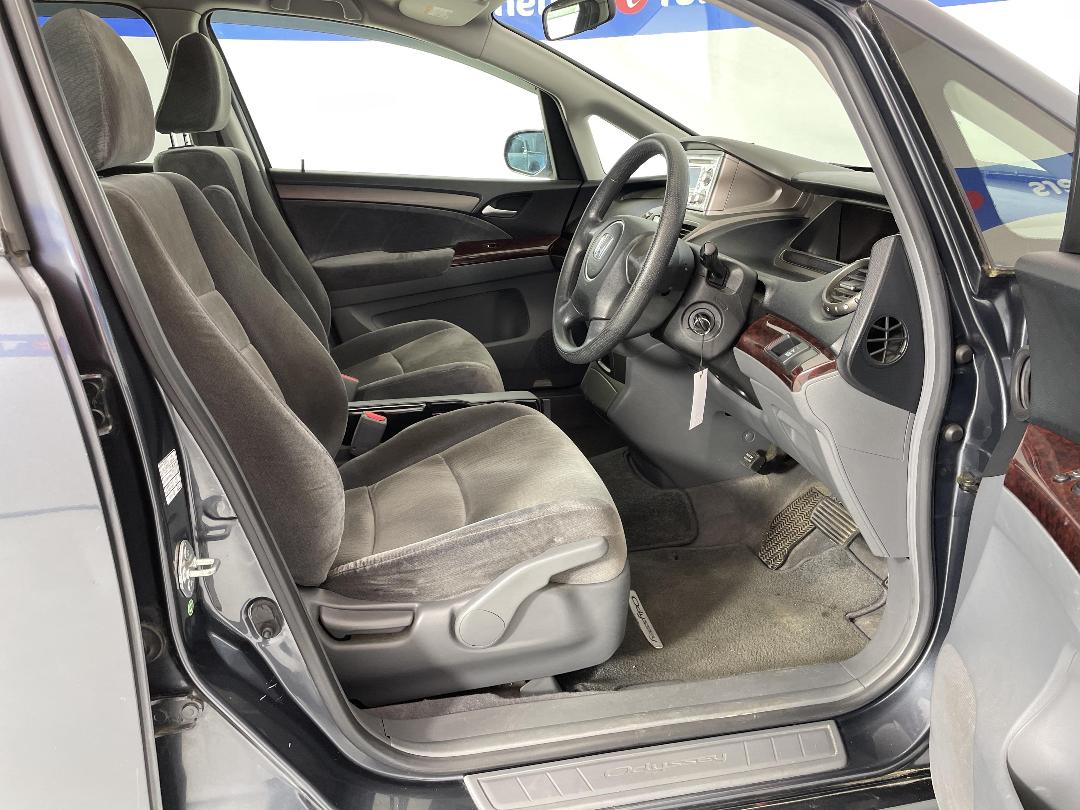 Photo '16' of Honda Odyssey