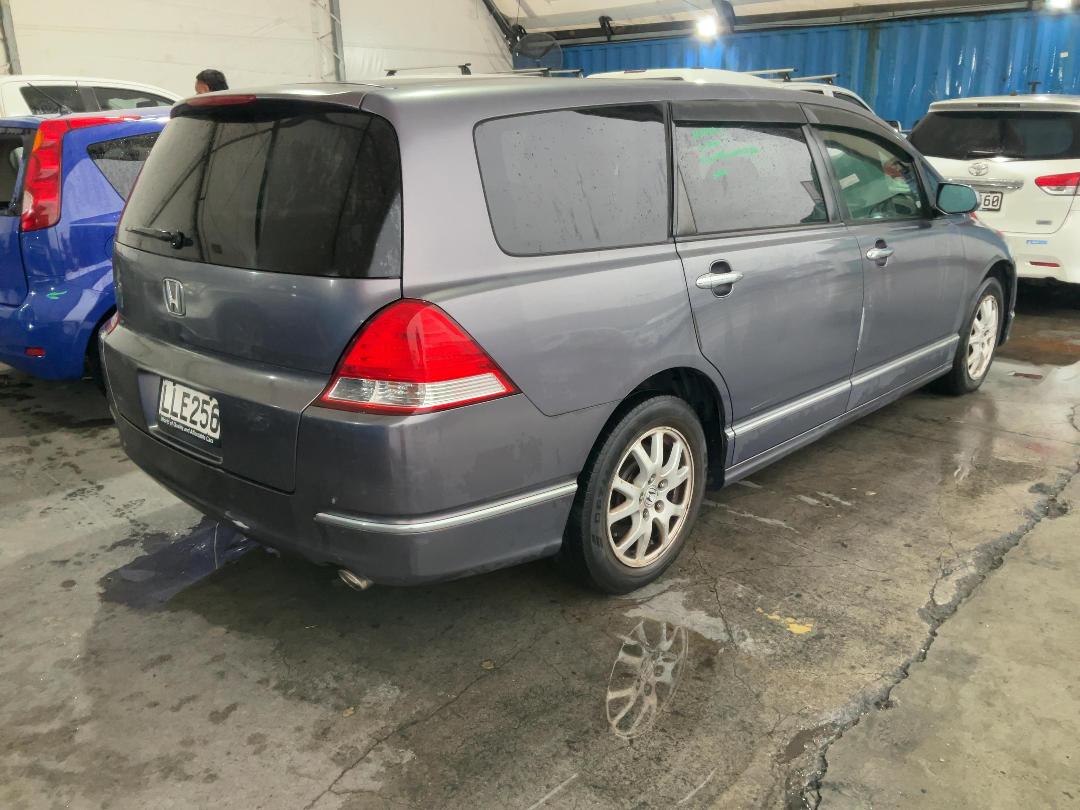 Photo '17' of Honda Odyssey