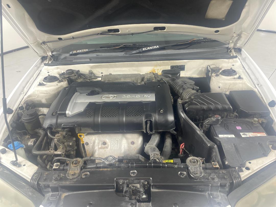 Photo '13' of Hyundai Elantra Photo '13' of Hyundai Elantra