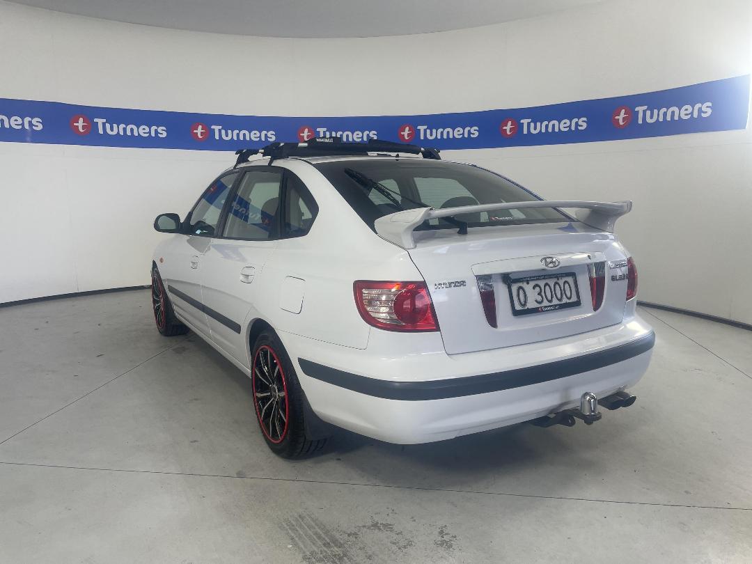 Photo '5' of Hyundai Elantra Photo '5' of Hyundai Elantra