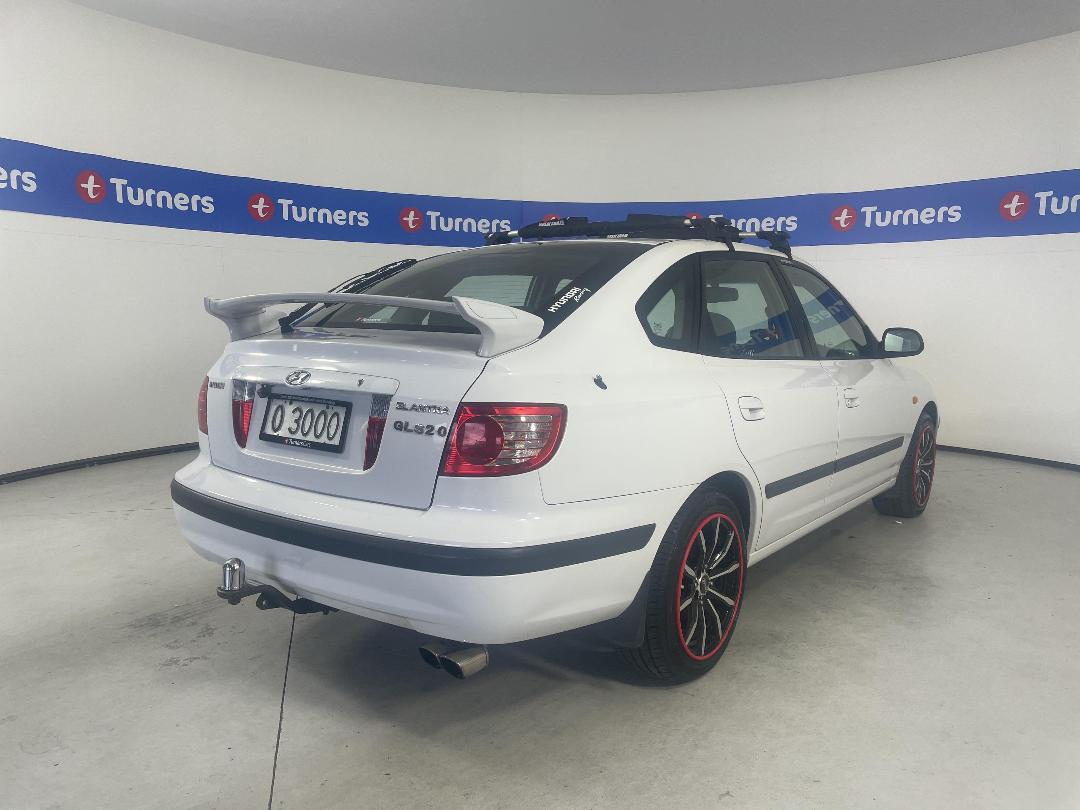 Photo '7' of Hyundai Elantra Photo '7' of Hyundai Elantra