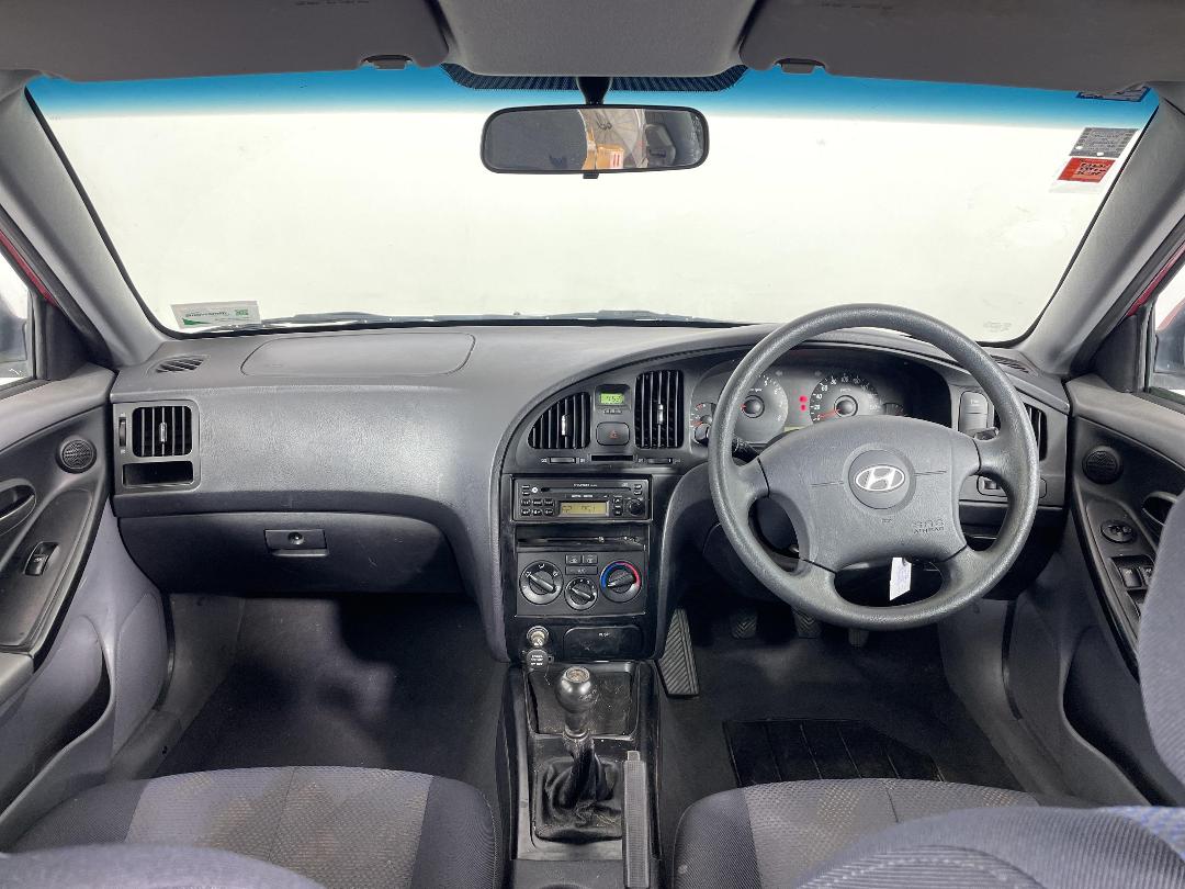 Photo '17' of Hyundai Elantra