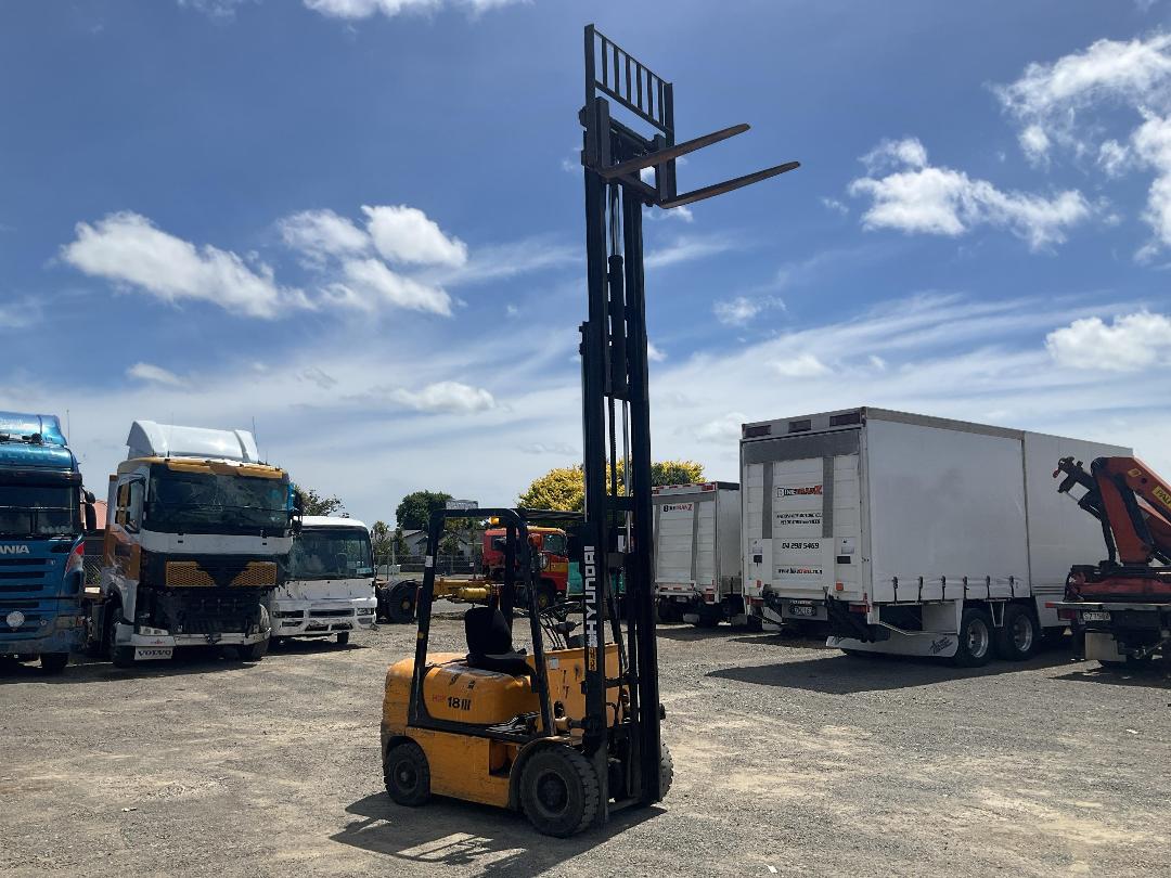 Photo '3' of Hyundai HDF18 Forklift