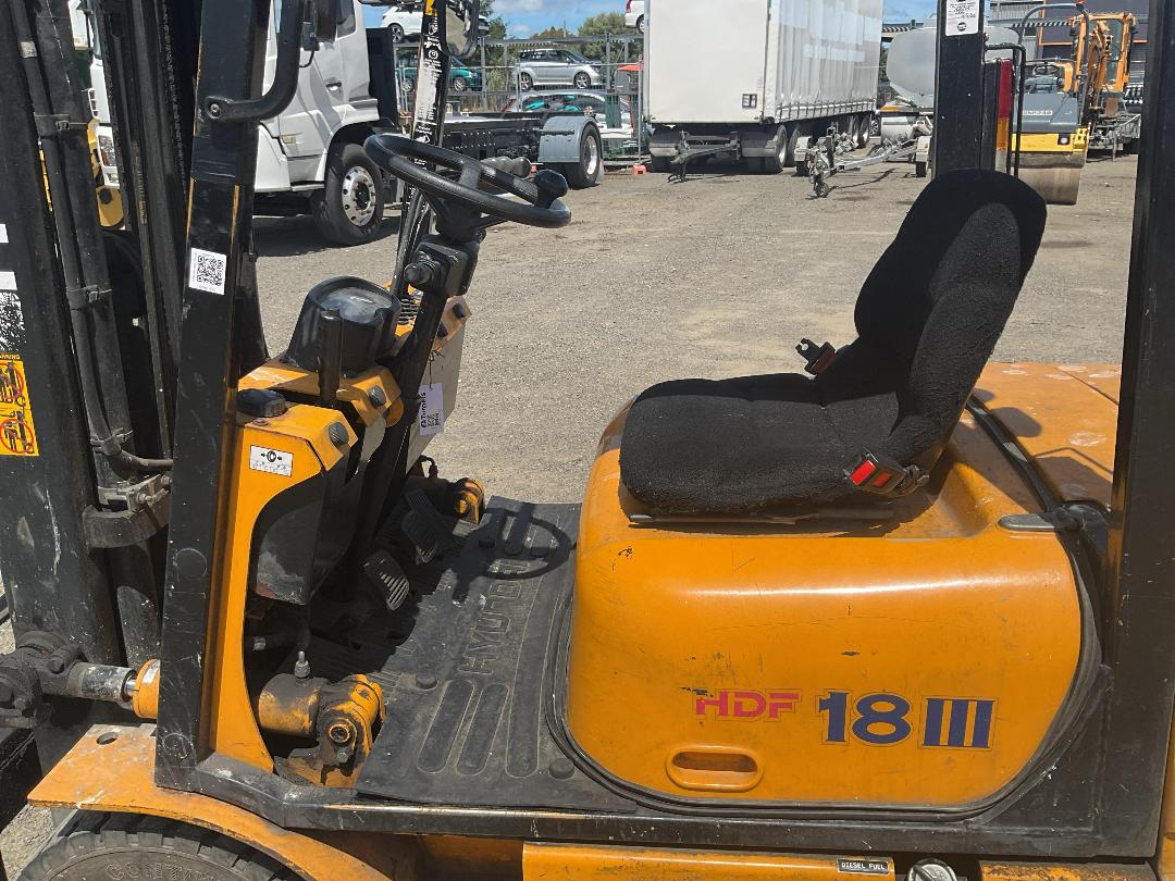Photo '12' of Hyundai HDF18 Forklift