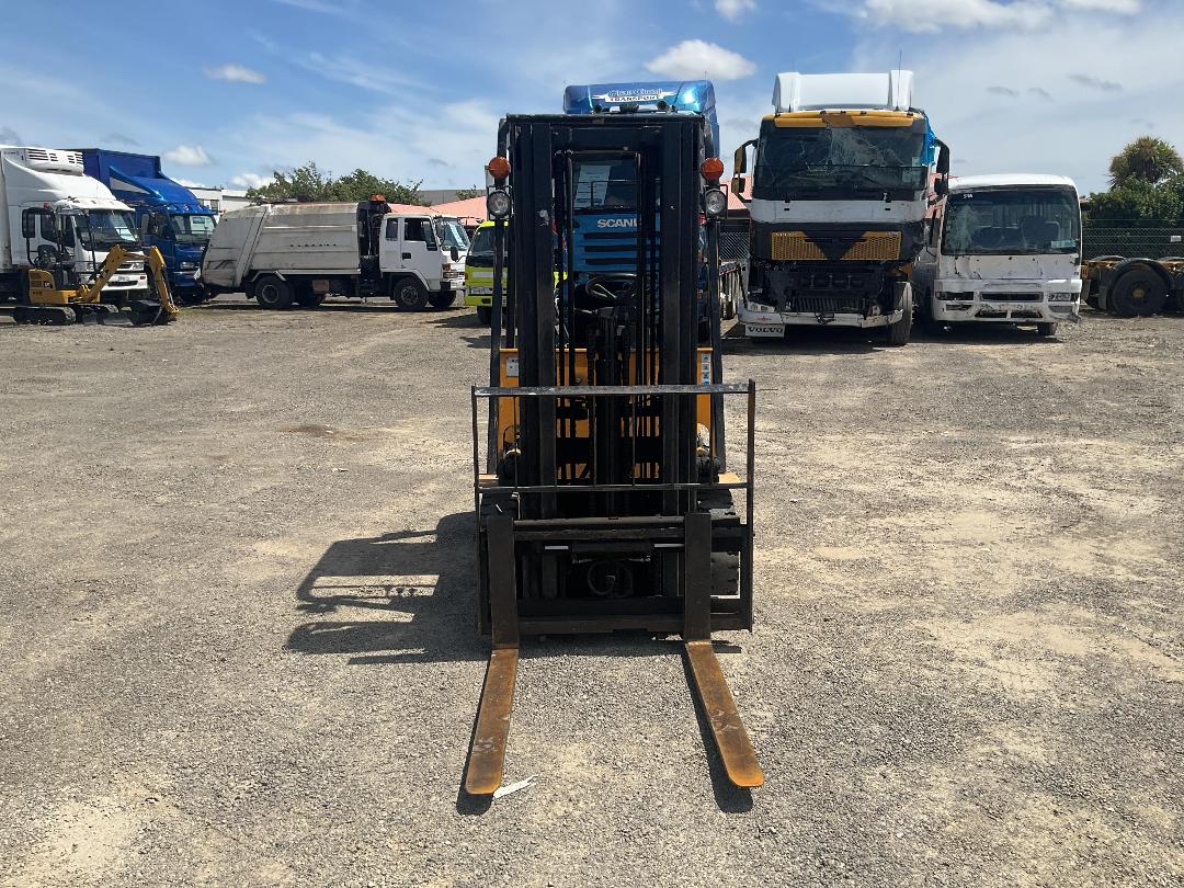 Photo '11' of Hyundai HDF18 Forklift