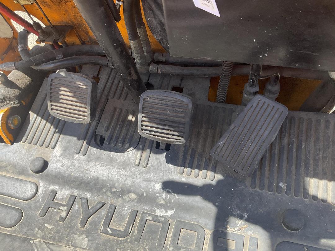 Photo '15' of Hyundai HDF18 Forklift