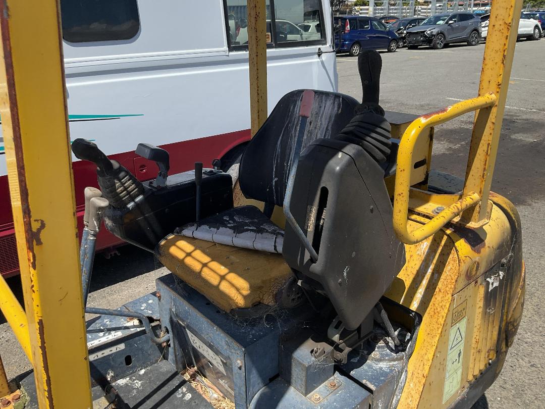 Photo '11' of Hyundai Rolex 1.5t Excavator