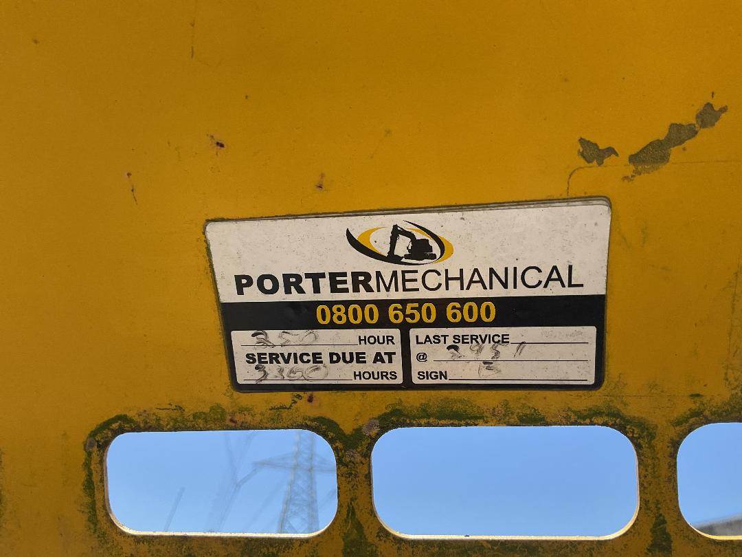 Photo '17' of Hyundai Rolex 1.5t Excavator