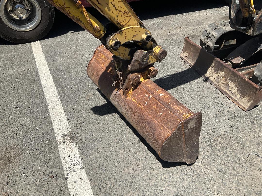 Photo '14' of Hyundai Rolex 1.5t Excavator