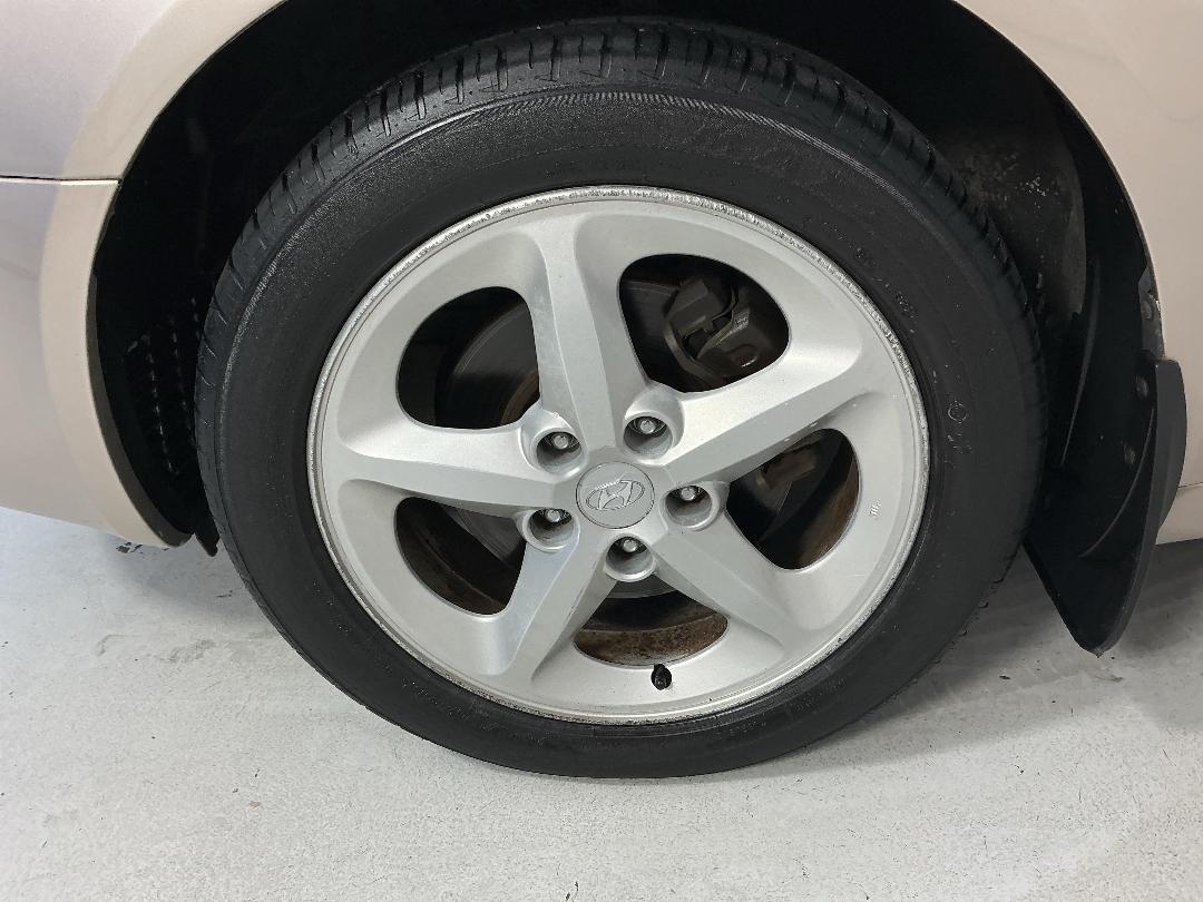 Photo '10' of Hyundai Sonata