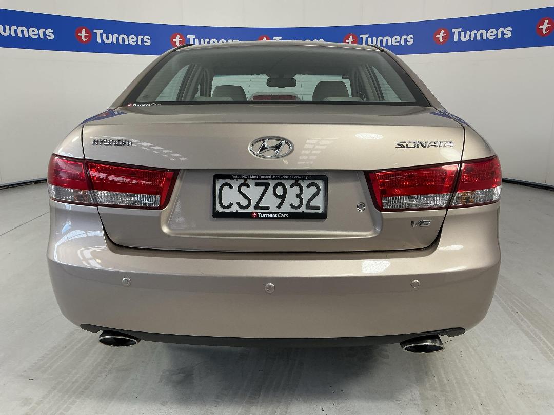 Photo '6' of Hyundai Sonata