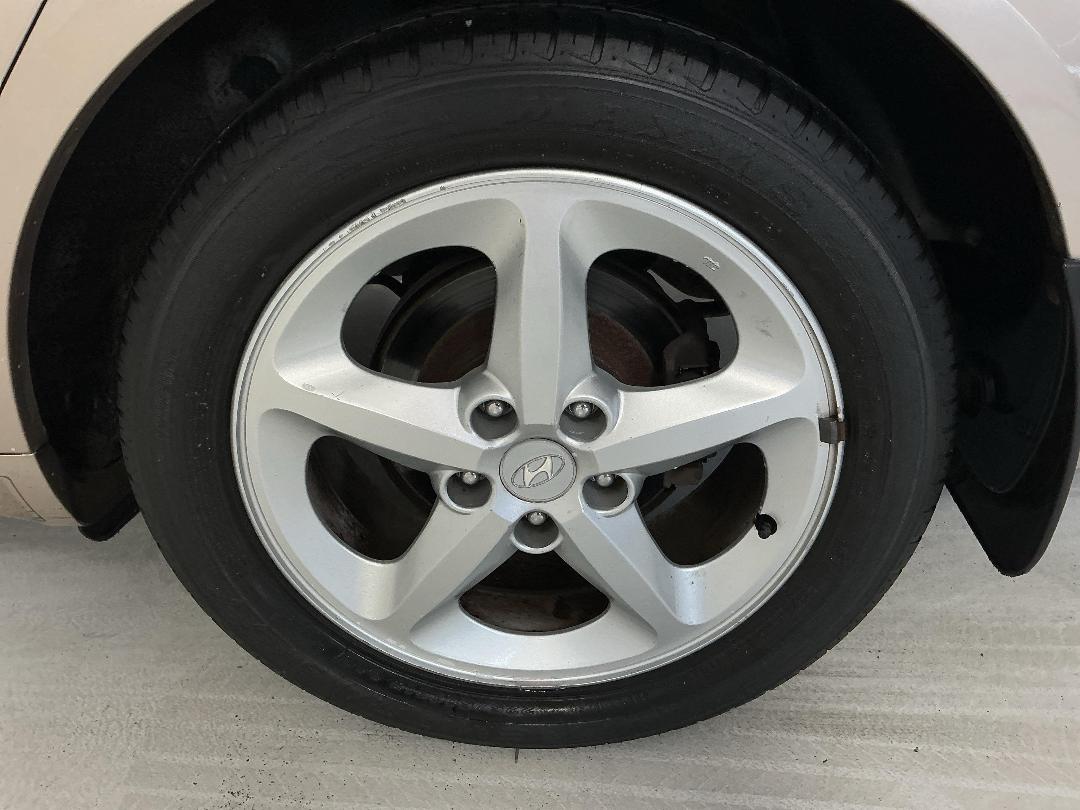 Photo '11' of Hyundai Sonata