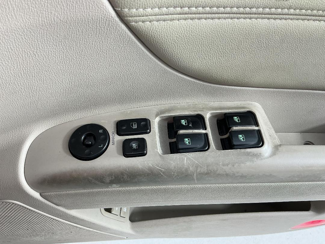 Photo '25' of Hyundai Sonata