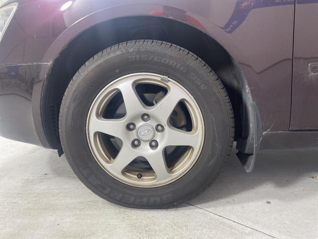 Photo '8' of Hyundai Sonata