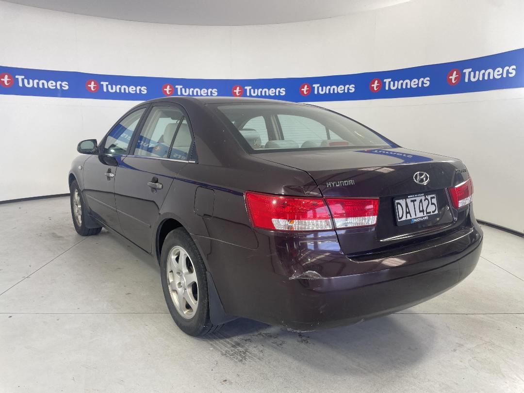 Photo '4' of Hyundai Sonata