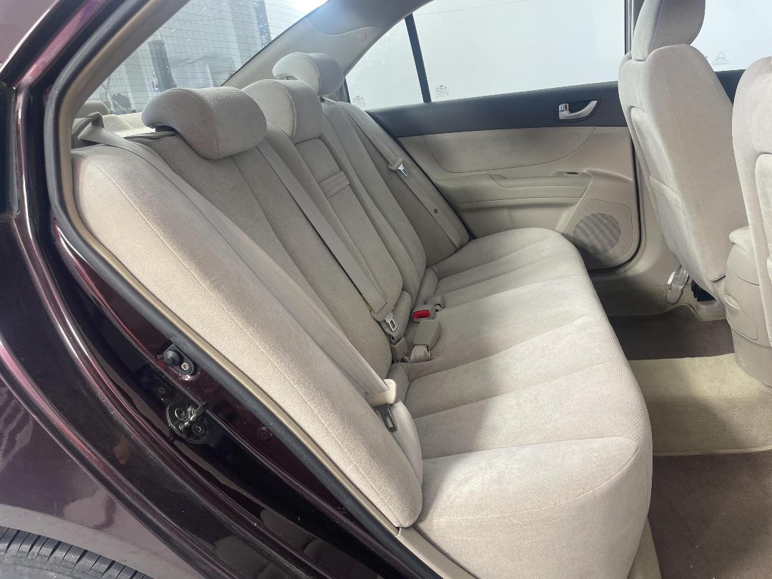 Photo '18' of Hyundai Sonata