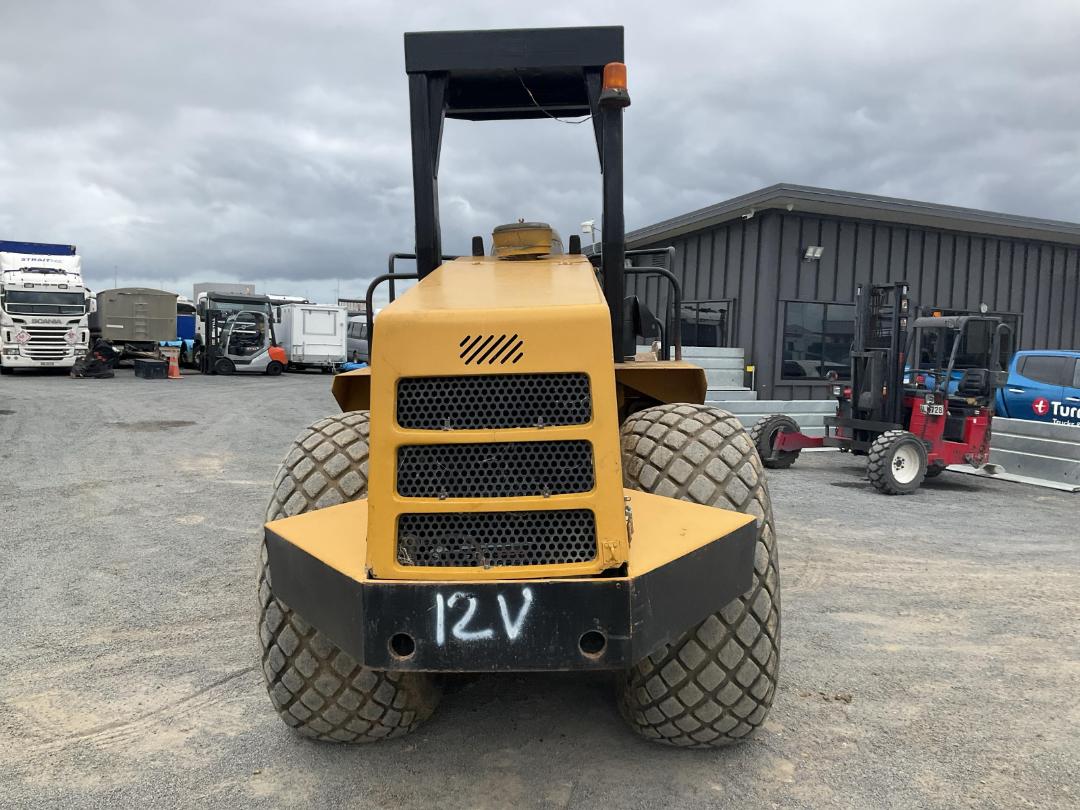 Photo '5' of Ingersol Rand SD-150F Propac Roller