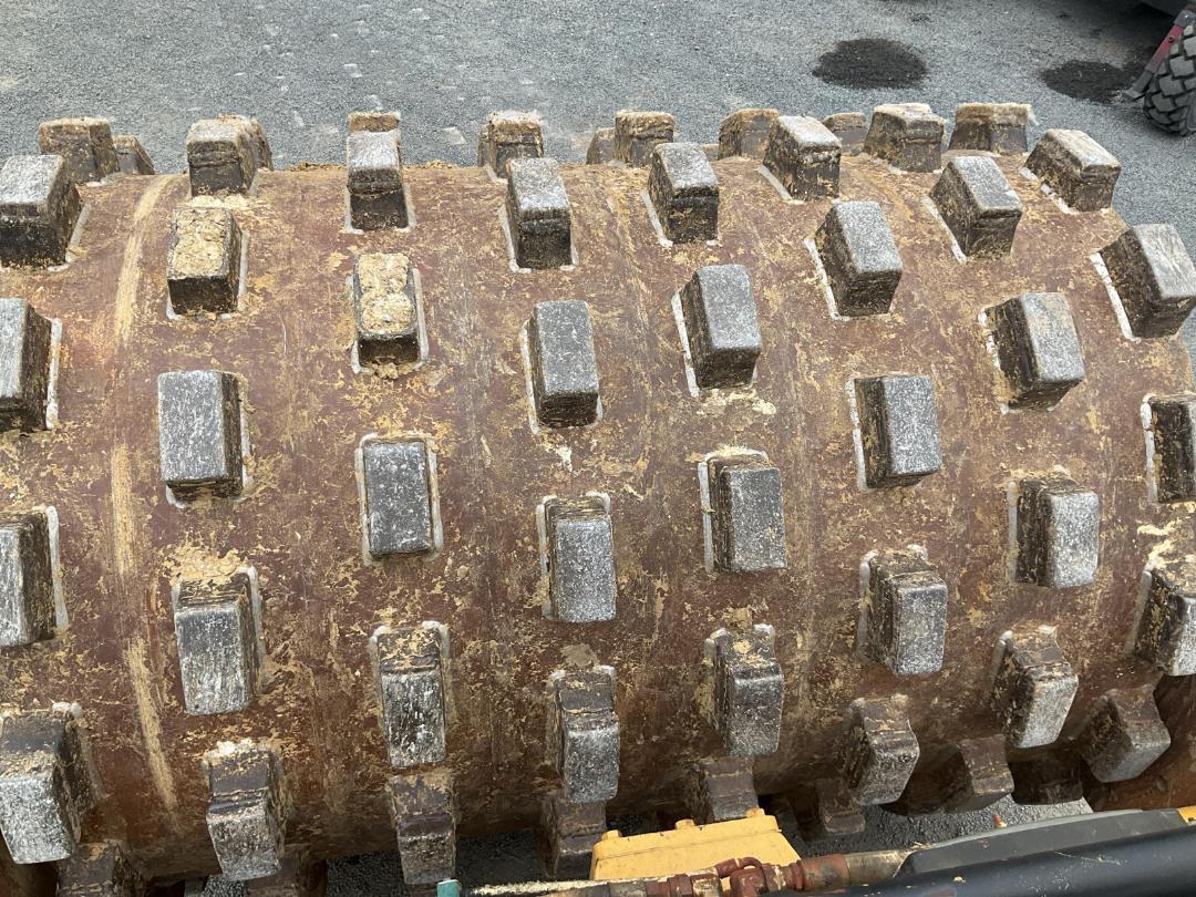 Photo '13' of Ingersol Rand SD-150F Propac Roller